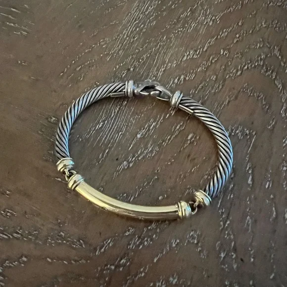 Cable bangle with diamonds by David Yurman - Picture 3 of 5